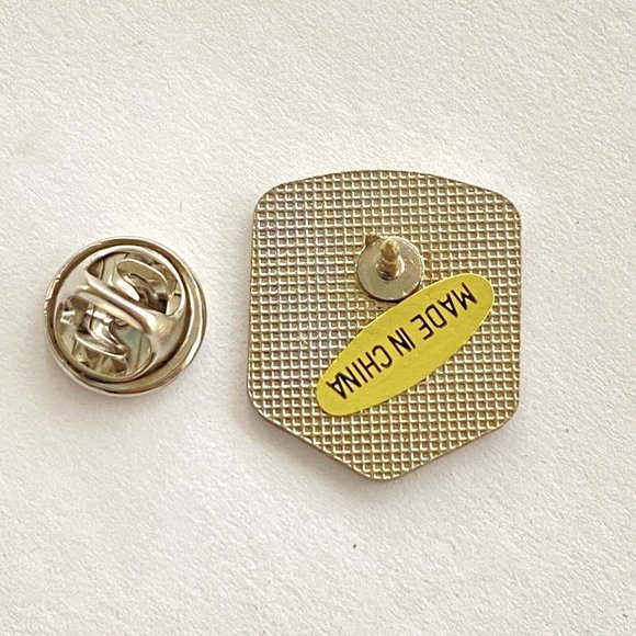 US Army Combat 82nd Airborne AA Devil Brigade Crest DUI DI Enamel Pin 7/8” - Picture 4 of 5